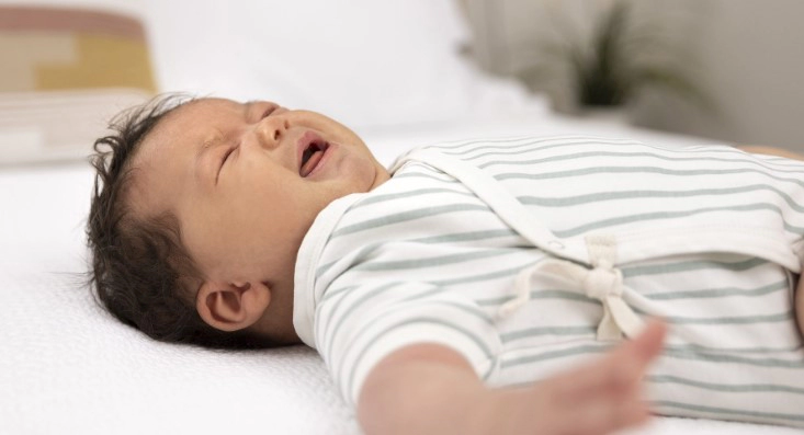 아기 초록색 변 원인 및 대처법 