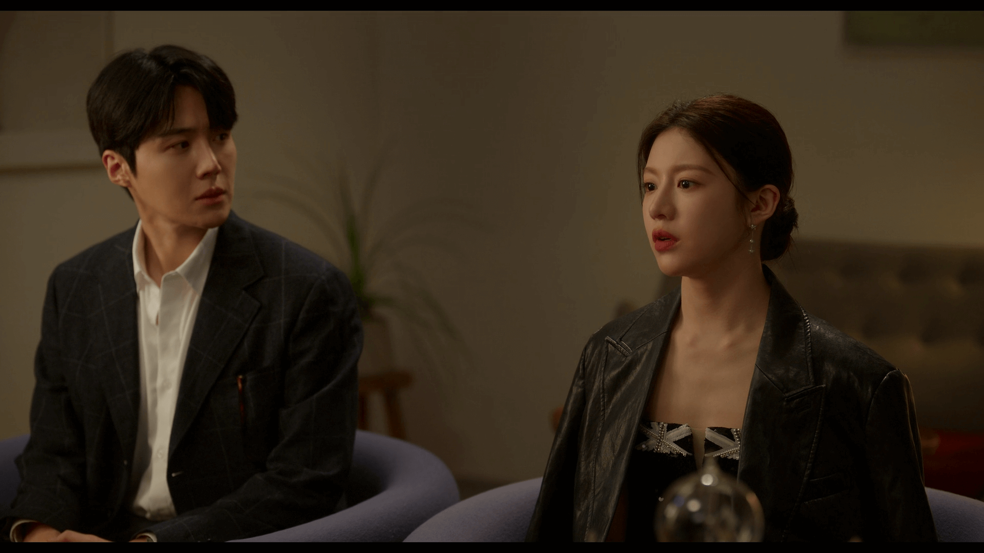 이 사랑도 통역 되나요 - 정신과 상담을 받는 차무희, 함께 있는 주호진