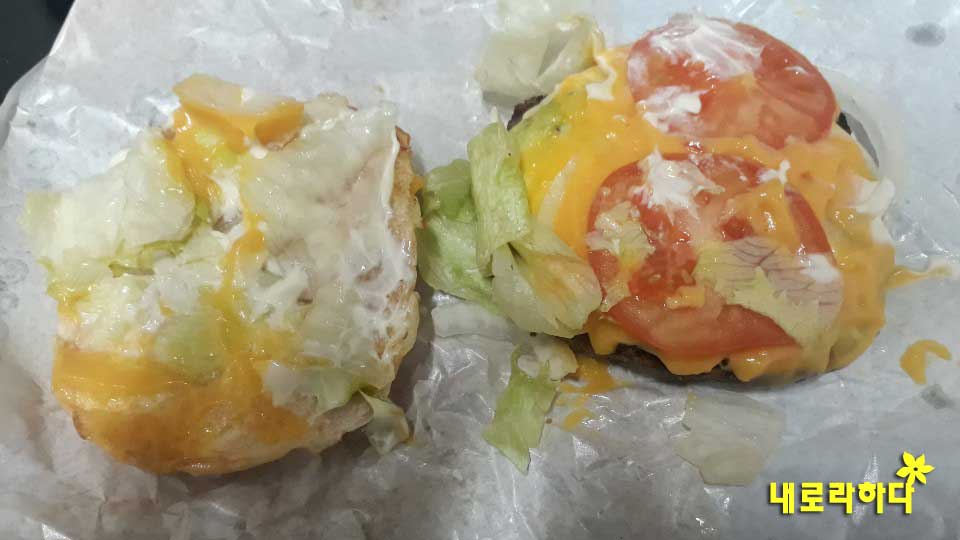 더콰트로치즈 내용물