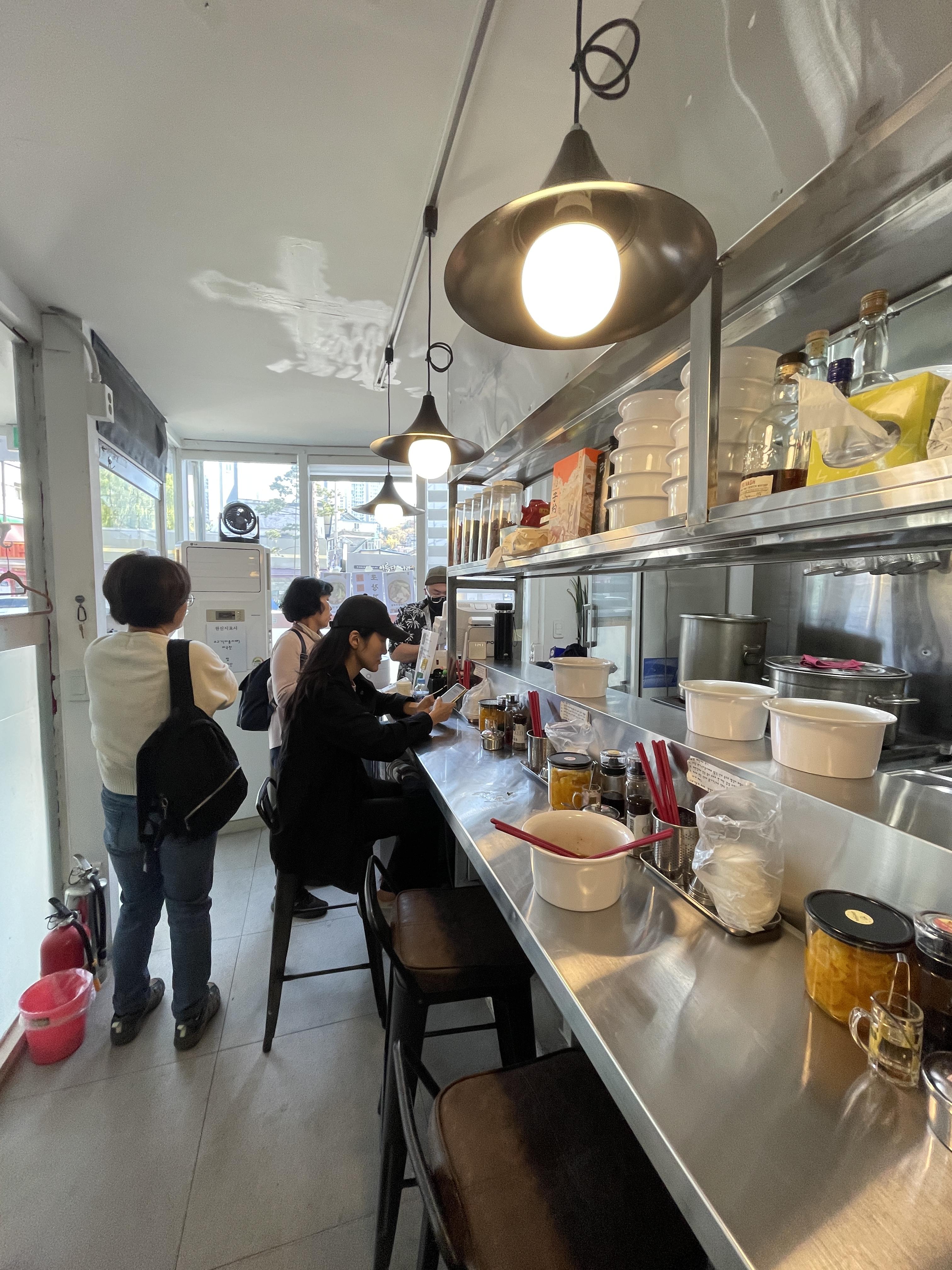 진사부 우육면 내부