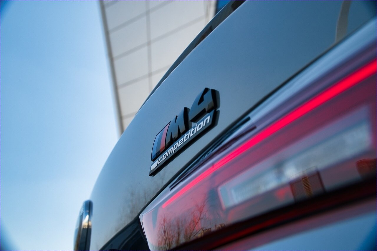 캐딜락 suv 가격