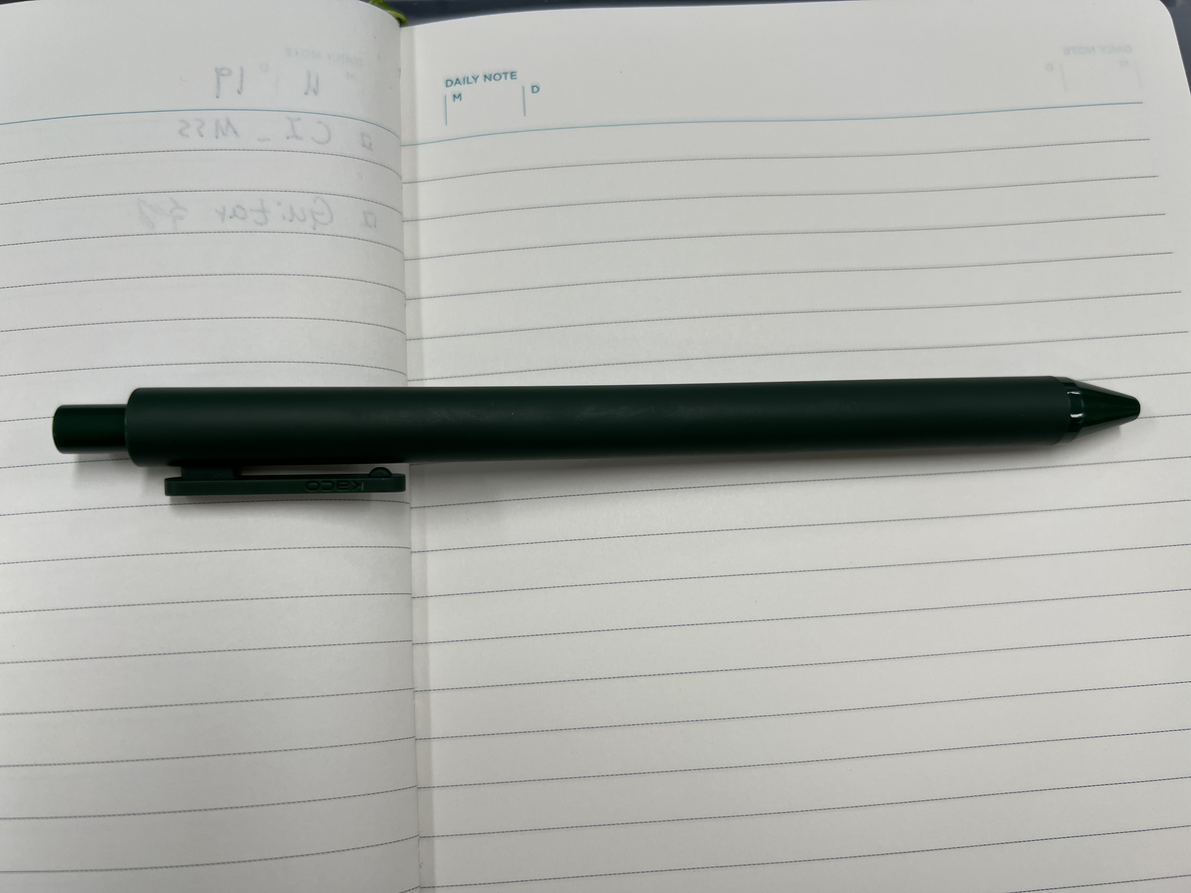 22년 12월 여수 아쿠아플라넷에서 구매했던 젤펜