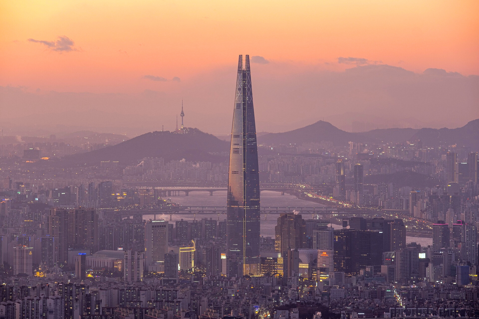 건물 도시 관련 사진