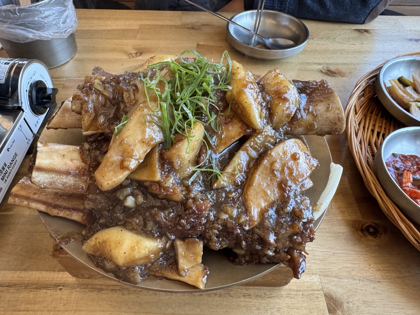 간장마늘찜갈비