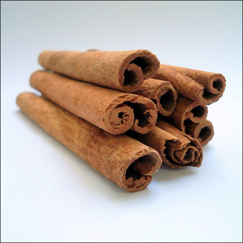 계피 한 묶음
