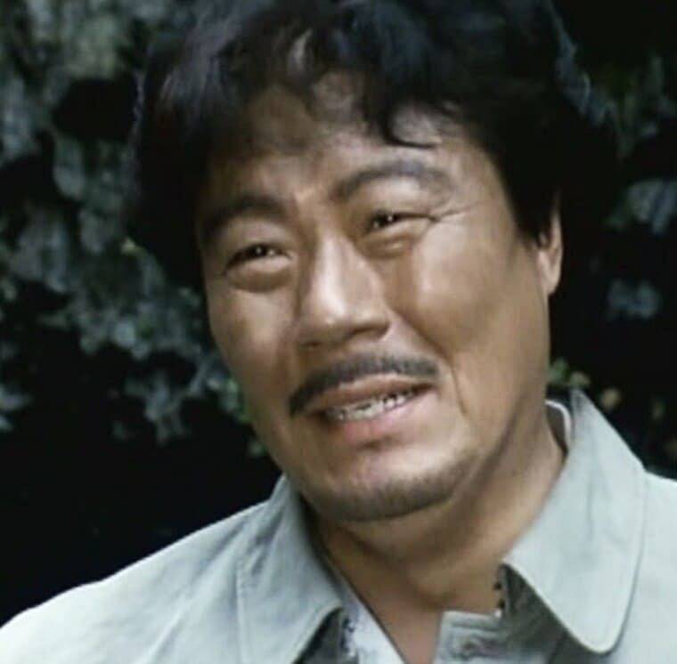 배우-김성겸