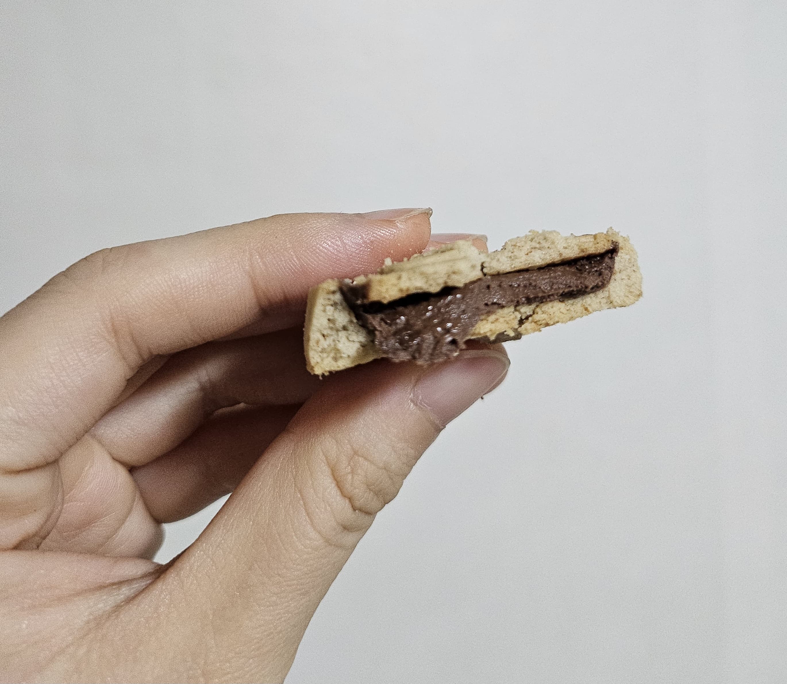 누텔라 비스킷 칼로리 원재료 성분 및 맛 후기