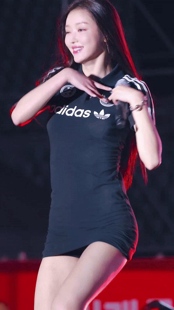OH MY GIRL YOOA
