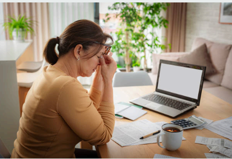 눈이 쉽게 피로해지는 이유와 하루 10분 회복법