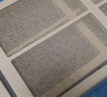 필터 청소 - 에어컨 청소의 시작!