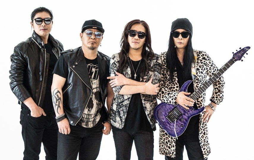 그룹 부활 사진.