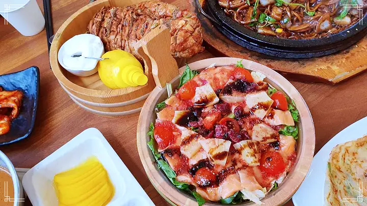 양념게장 돌짜장 돌판짜장 맛집 온천 실내데이트 코스 시몬스 침대 카페 별빛 정원 여행 이천 가볼만한 곳 추천 생방송투데이 오늘방송 떴다 동네방네