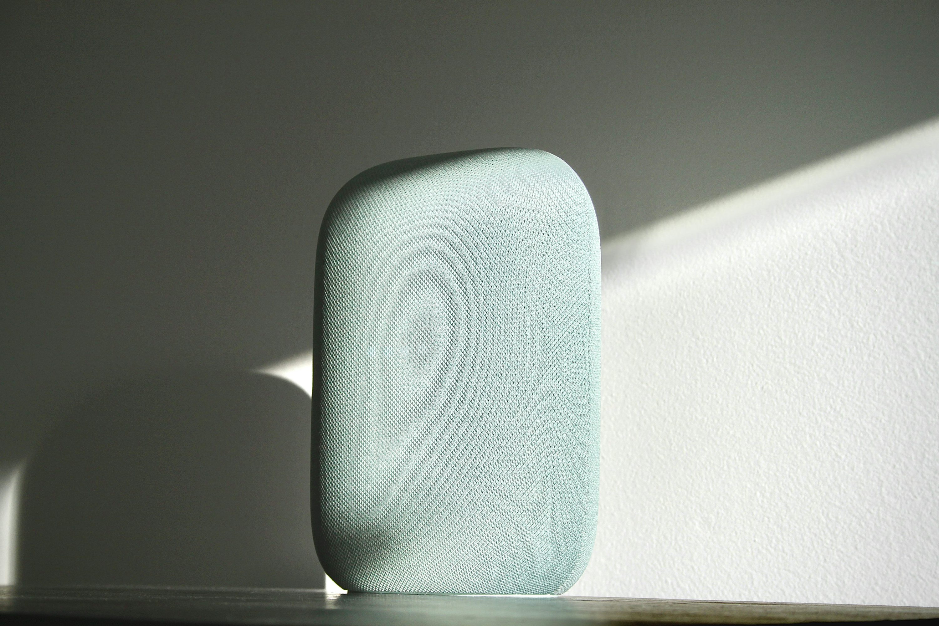 2025년 MZ세대가 사랑하는 데스크테리어 아이템 관련이미지