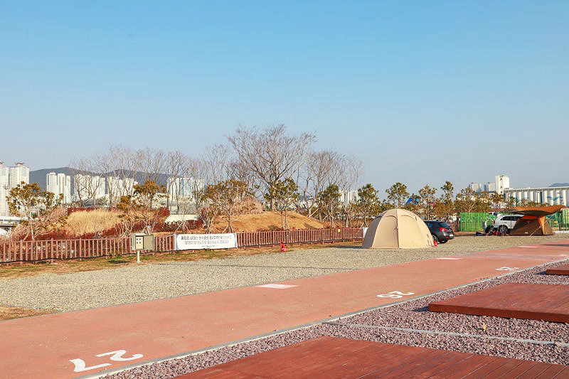 부산광역시 부산항 힐링야영장 소개