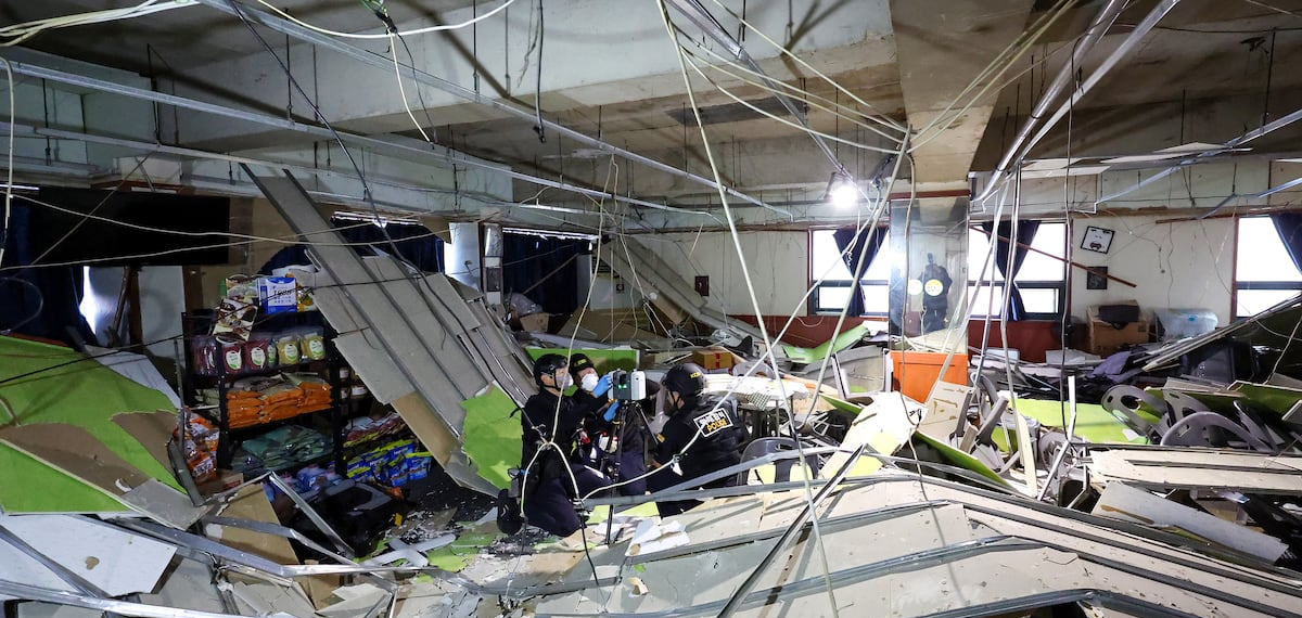 대구 상가 붕괴, 천장 마감재 무너져 38명 부상&hellip;경찰 합동 감식 참고 이미지 2