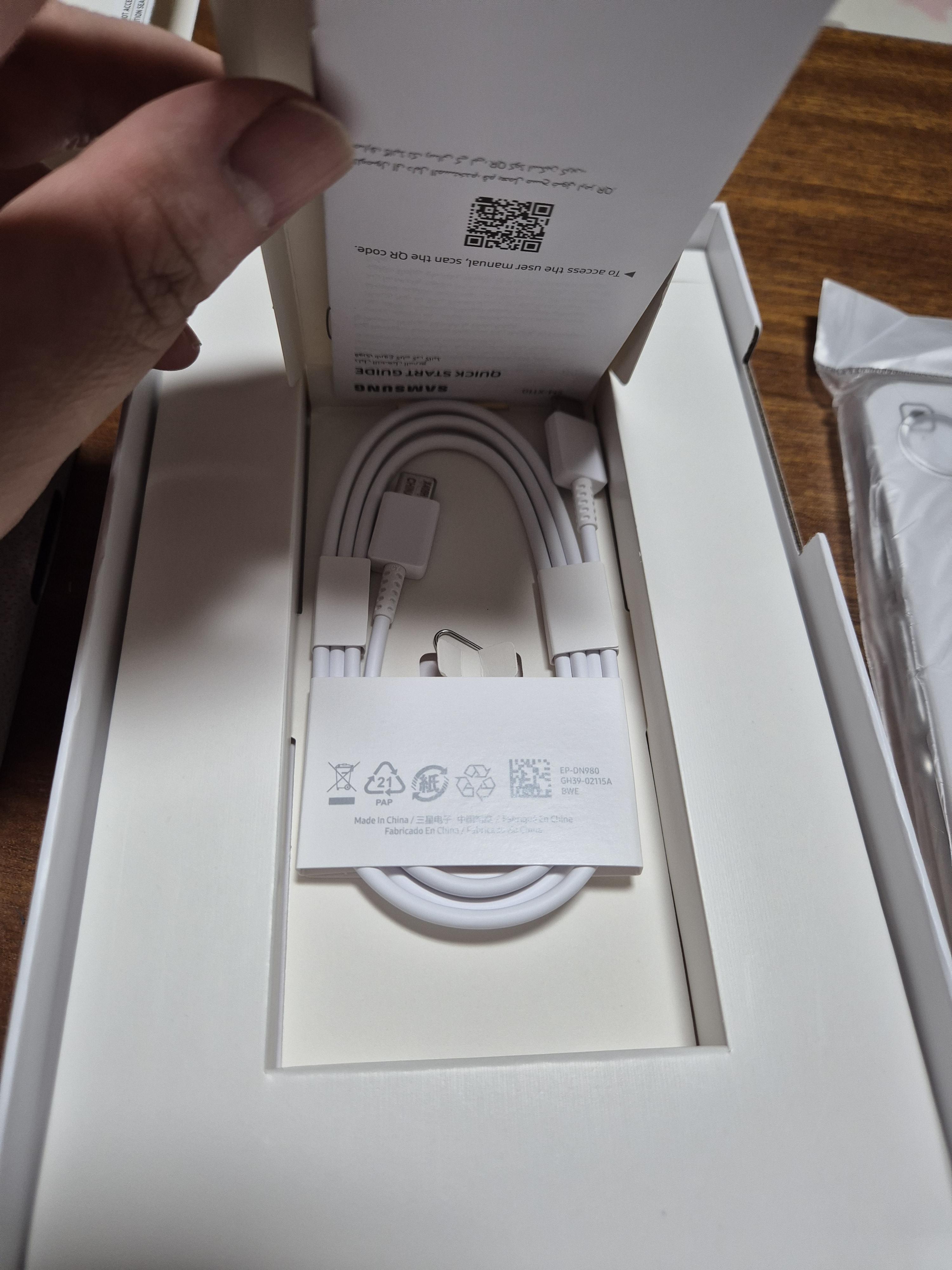 갤럭시탭 A9 구성품