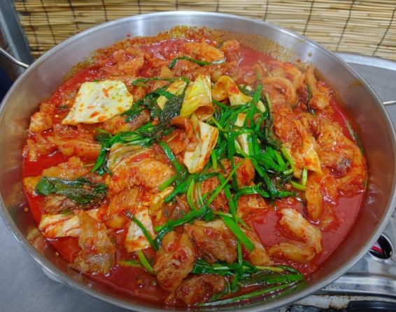 6시내고향 송파구 새마을전통시장 수구레 전골 맛집