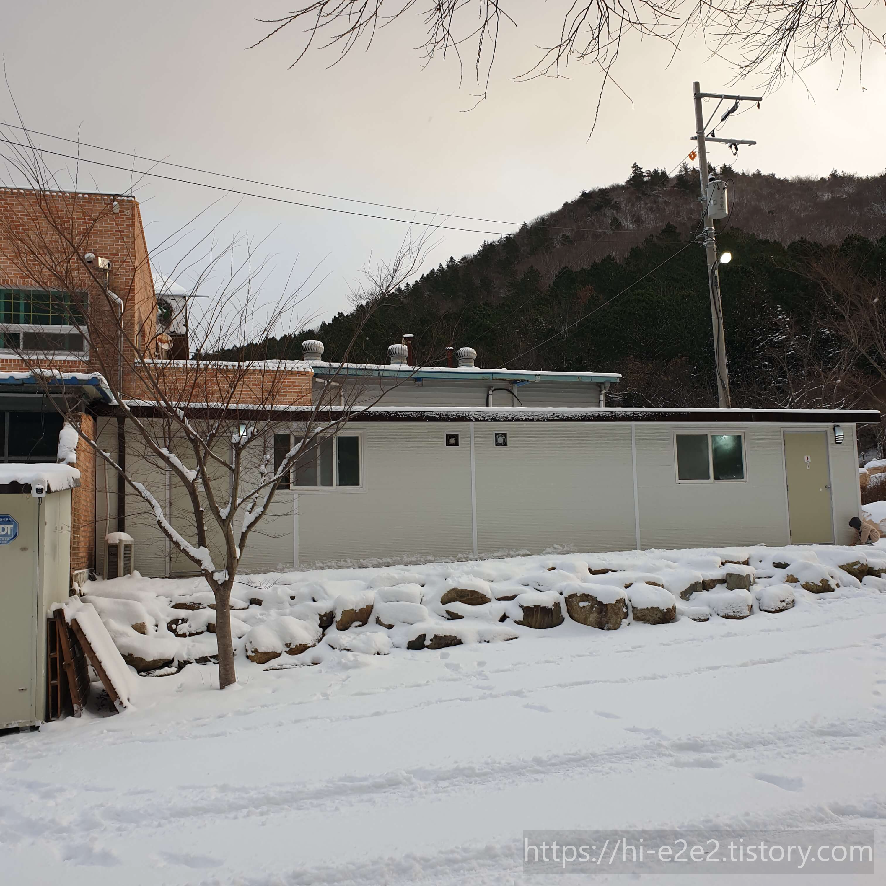 덕룡산캠핑장 화장실