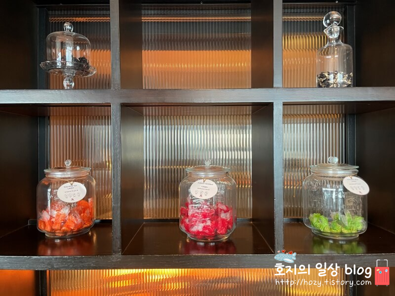방콕 메리어트 마르퀴스 퀸즈파크 클럽라운지 캔디류