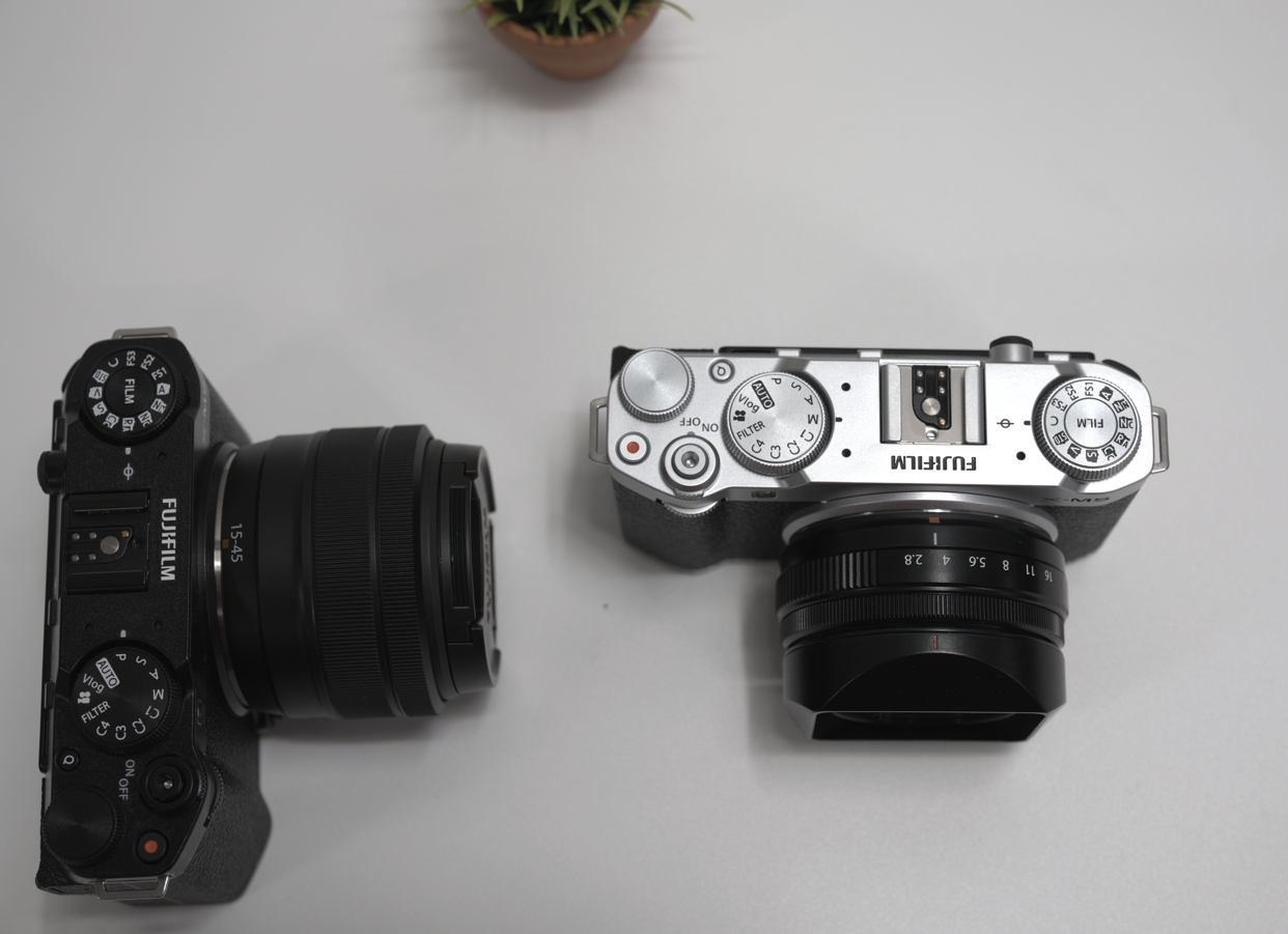 후지필름 GFX 100S II