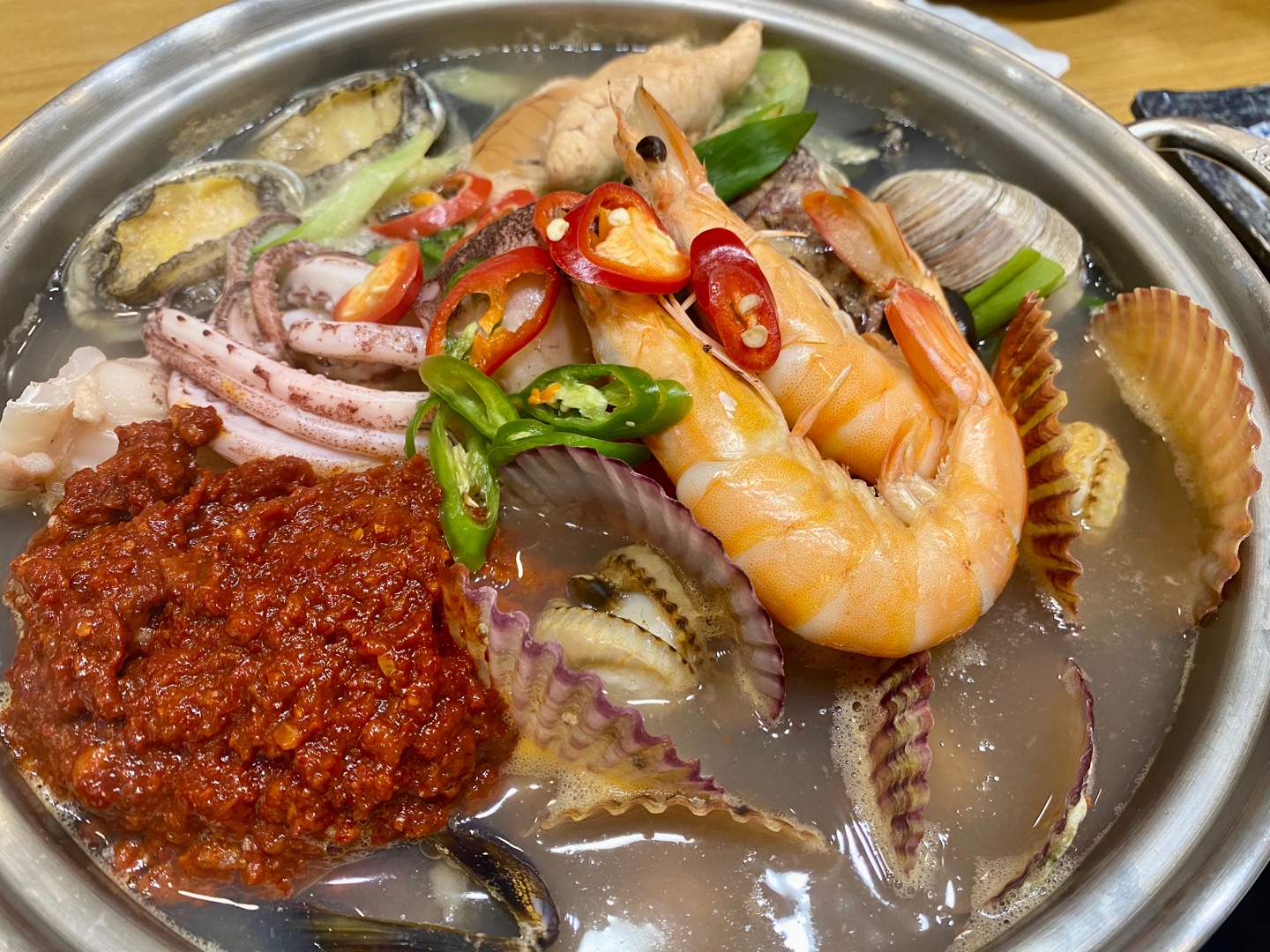 신선한-해물-칼국수