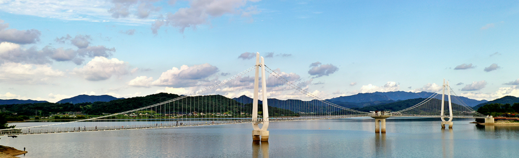 탑정호 출렁다리