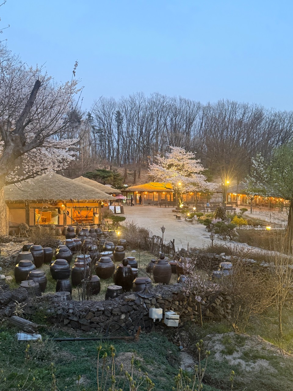 목향원 전경
