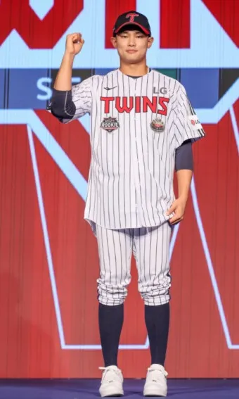 LG 신인 김영우 엘지 김영우 선수 전력 홈런 루키_2