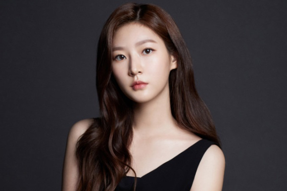 배우 김새론이 서울 자택에서 숨진 채 발견된 가운데 유서는 남기지 않은 것으로 확인됐다. 사진은 故 김새론. [사진=골드메달리스트]