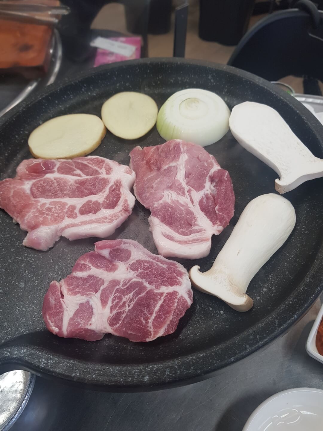 강동구 둔촌동역 맛집 신흥 정육식당 리뷰 가성비 국내산 삼겹살 목살 맛집