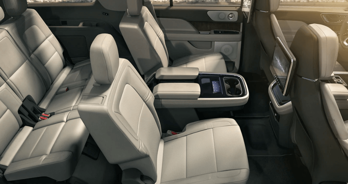 2023-링컨-네비게이터-좌석