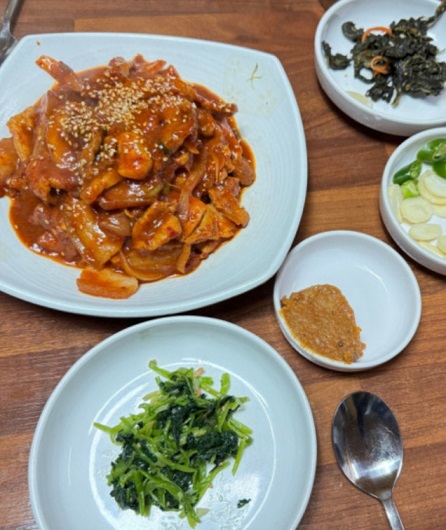 전주-시골가마솥집-돌솥비빔밥-보리비빔밥-제육