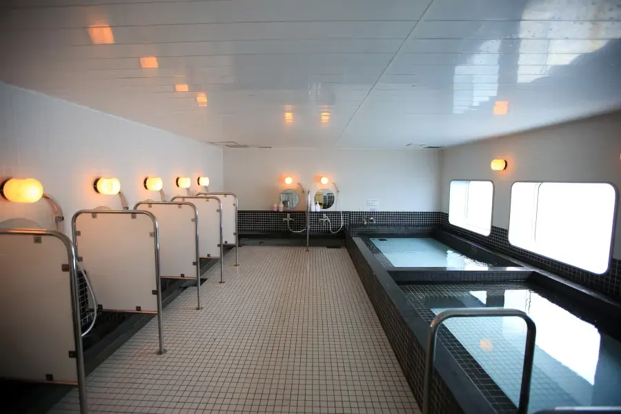 뉴카멜라인-부대시설-전망욕탕