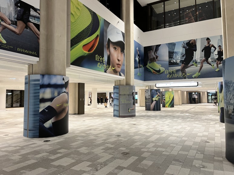 지하철에서-지하통로