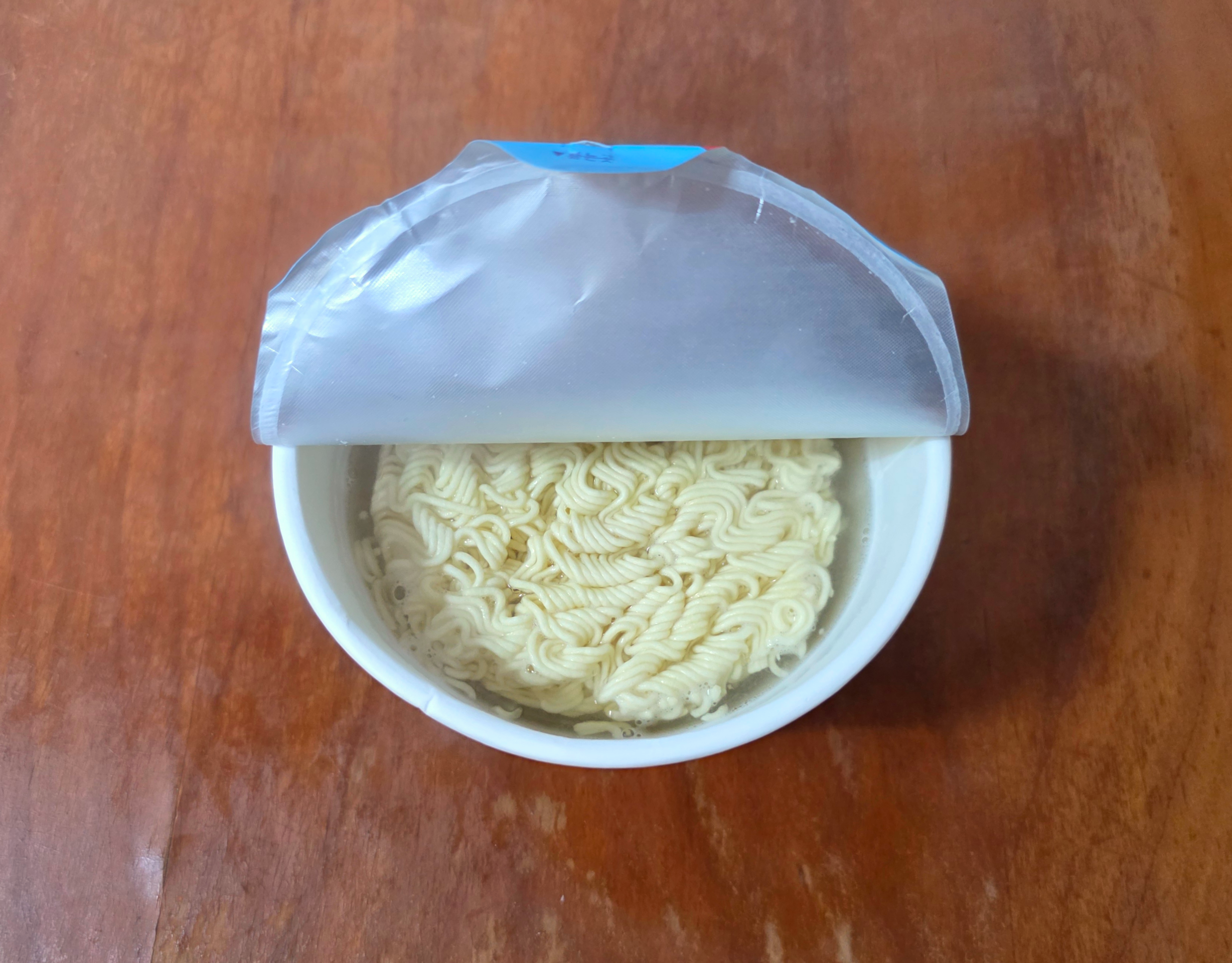 농심배홍동큰사발면