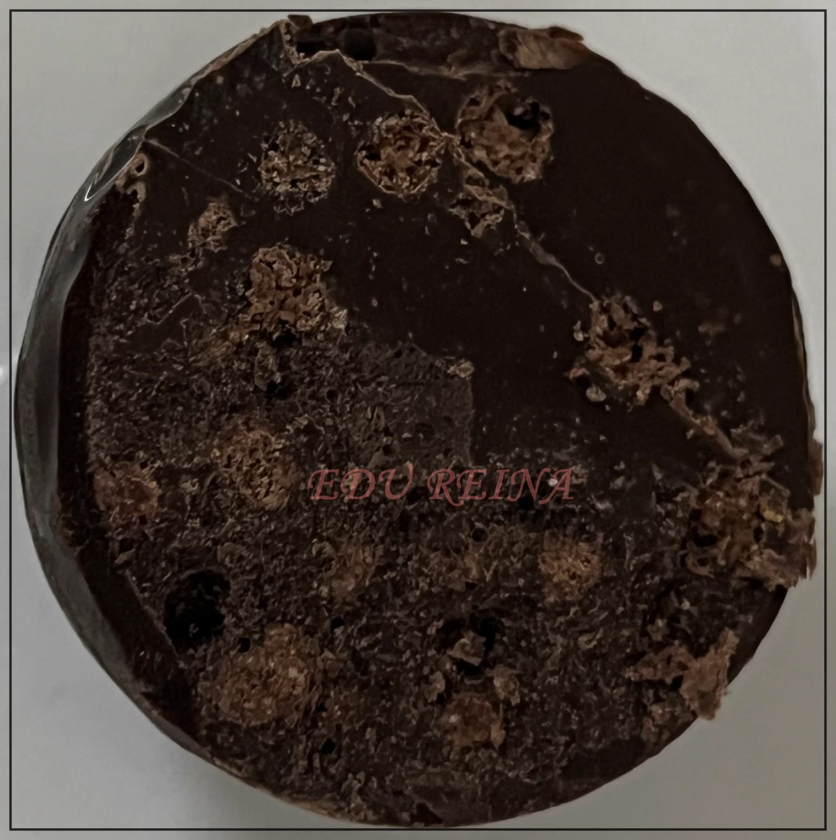 노브랜드-초콜릿류-다크초콜릿프랄린볼-단면