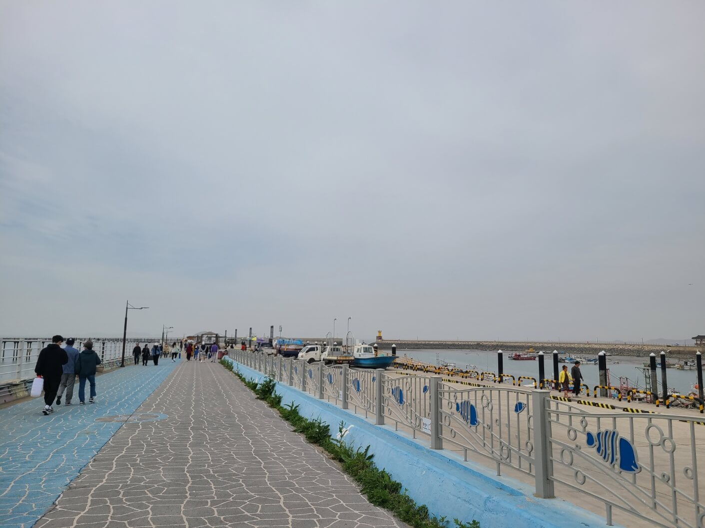 궁평항 산책로