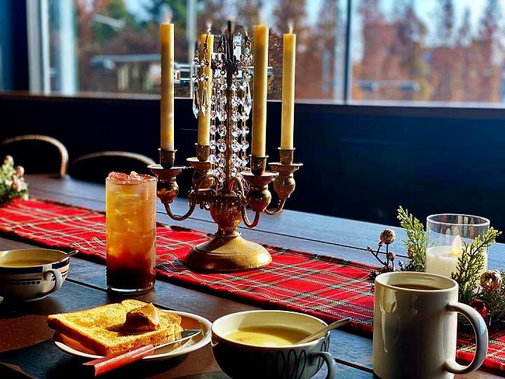 토요일은 밥이좋아 예산 윤봉길기념관 메타세콰이어길 오픈 샌드위치 맛집 그릭요거트 생과일 콘치즈 소시지 잠봉뵈르 예산10미 현지인 추천 토밥 좋아 방송정보