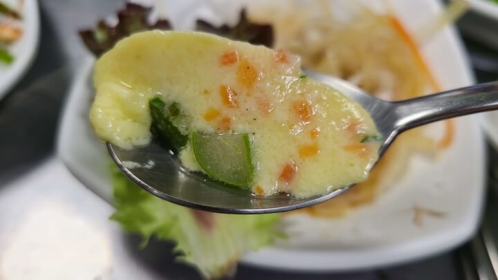 최대포-밑반찬-계란찜-맛