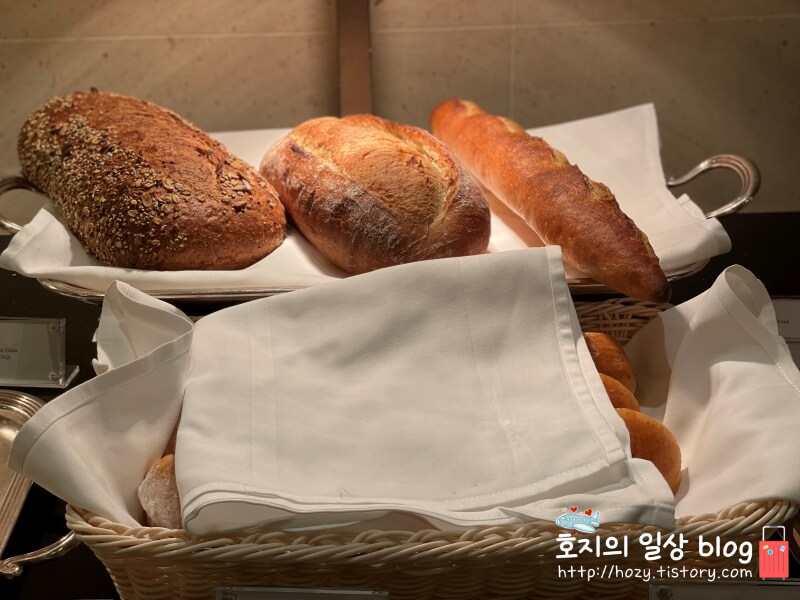 싱가폴 세인트레지스 조식뷔페 베이커리 메뉴
