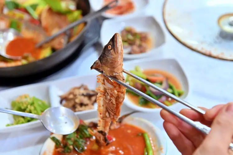 이맛에 살지 섬진강 1급수 계곡의 맛 참계탕, 은어회, 은어구이, 은어찜 하동 쌍계사 맛집 안내