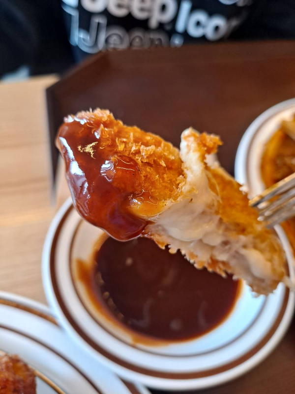 돈까스 소스찍다