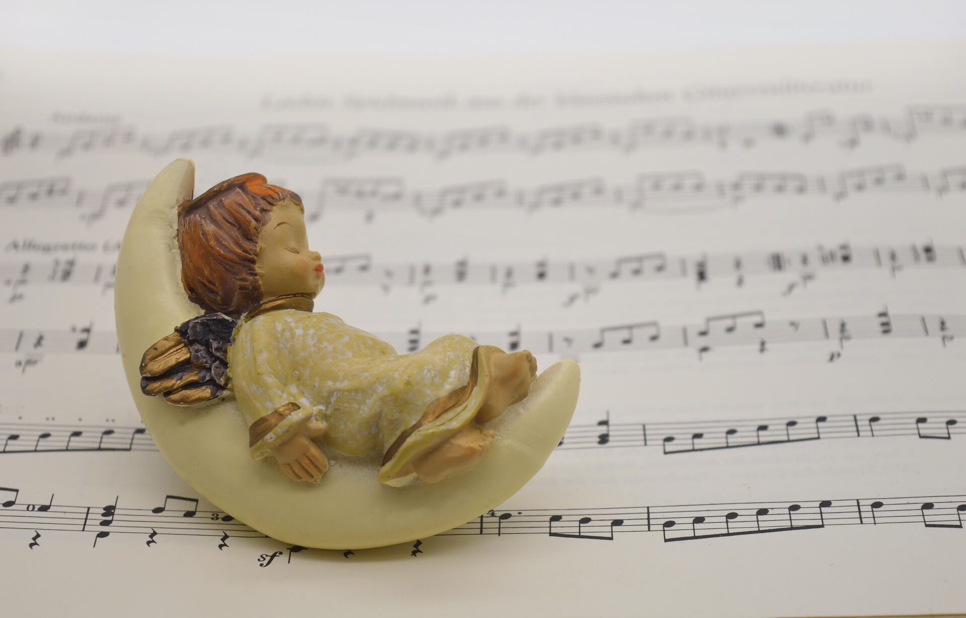 겨울 불면증 해결 총정리: 수면의 질을 높이는 생활습관 변화