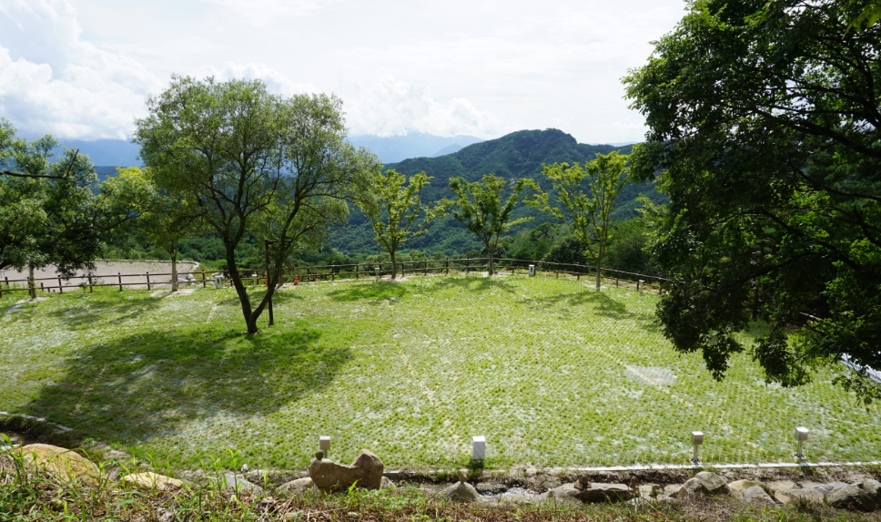 산청 황매산미리내파크 오토캠핑장
