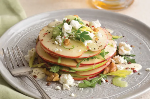 Stacked Waldorf Salad (사진 출처: Victoria Magazine)