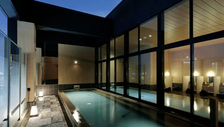 오사카-칸데오-호텔-온천-대욕탕