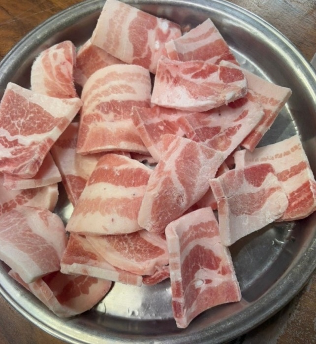 두꺼운냉동삼겹살