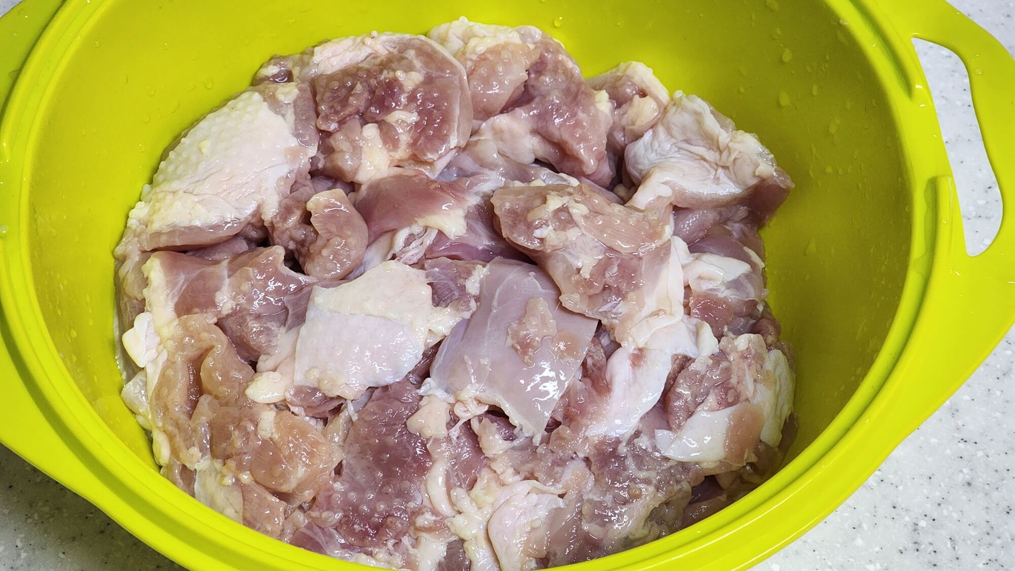 세척 후 닭다리살