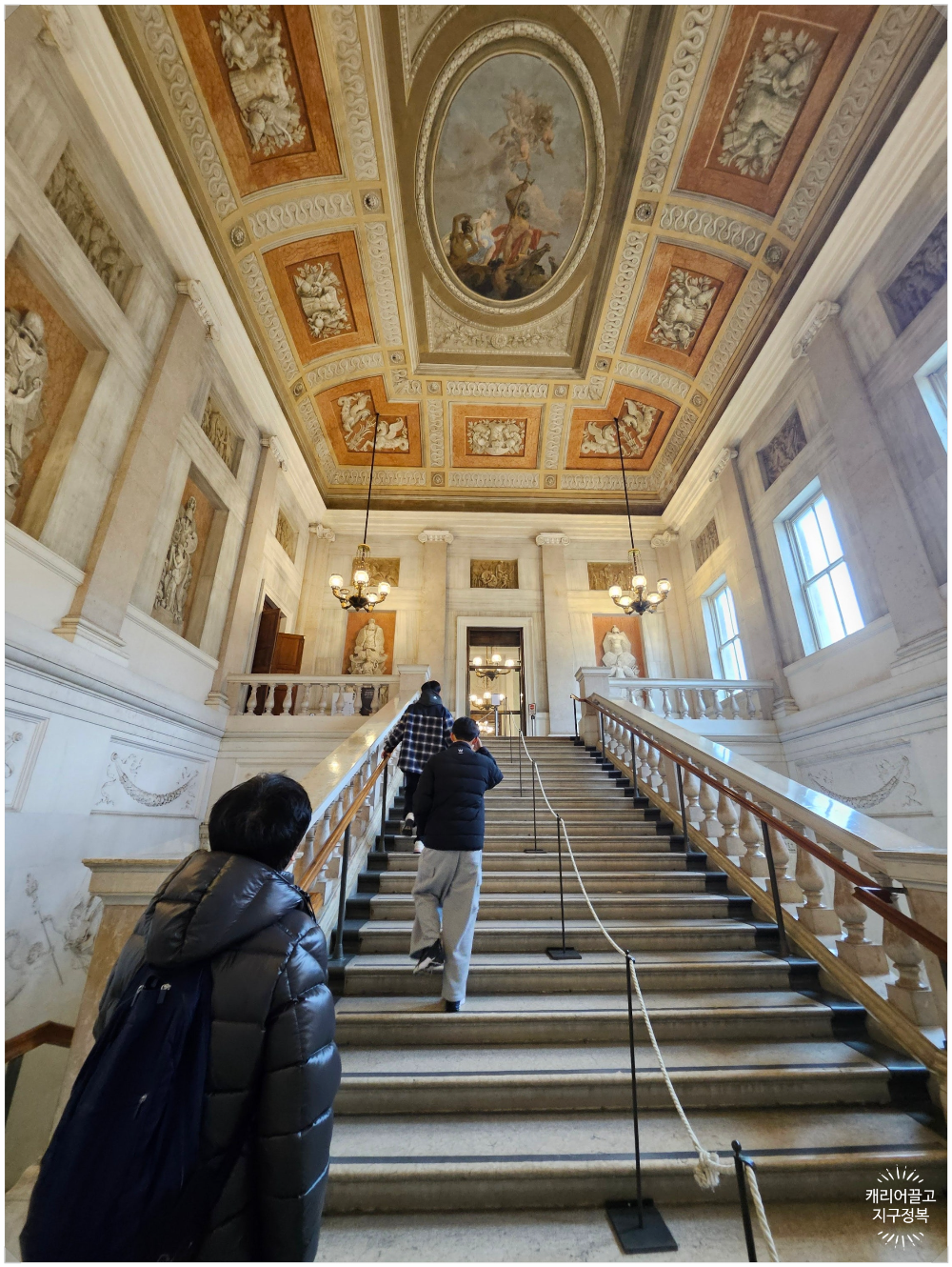 산마르코 성당과 광장, 그리고 카페