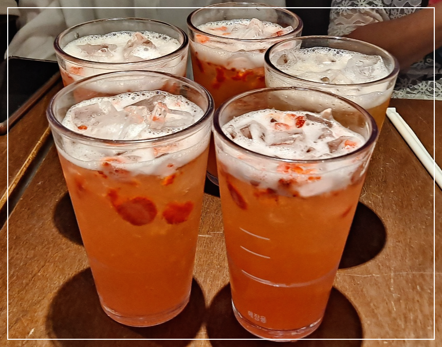 딸기-아사이-레모네이드